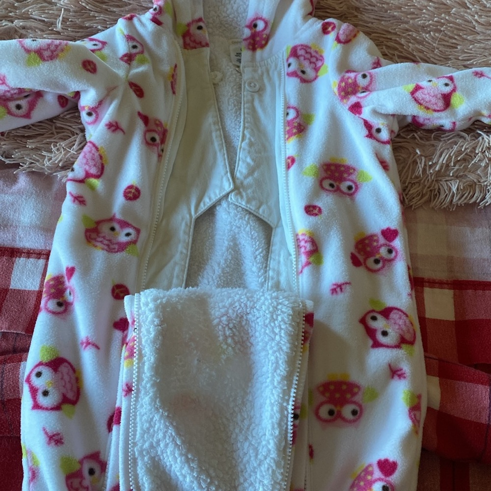 Onsie sweater jacket. - Picture 4 of 5
